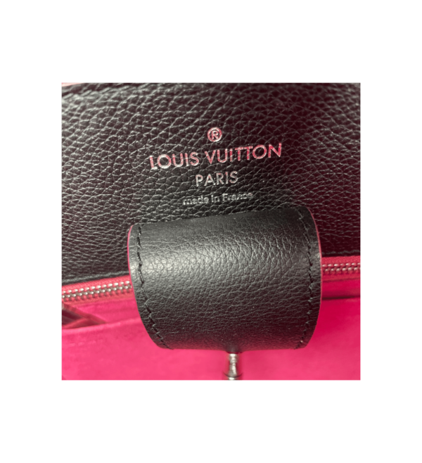 Borsa a tracolla Louis Vuitton Lock Me