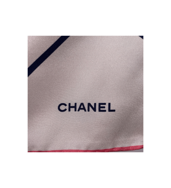 Foulard Chanel in seta